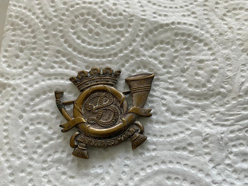 Militair embleem baretembleem met een jacht- of waldhoorn, Ophalen of Verzenden