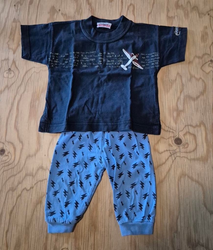 Setje met vliegtuig en bliksemschichten - Maat 68, Kinderen en Baby's, Babykleding | Maat 68, Night Night, Ophalen of Verzenden