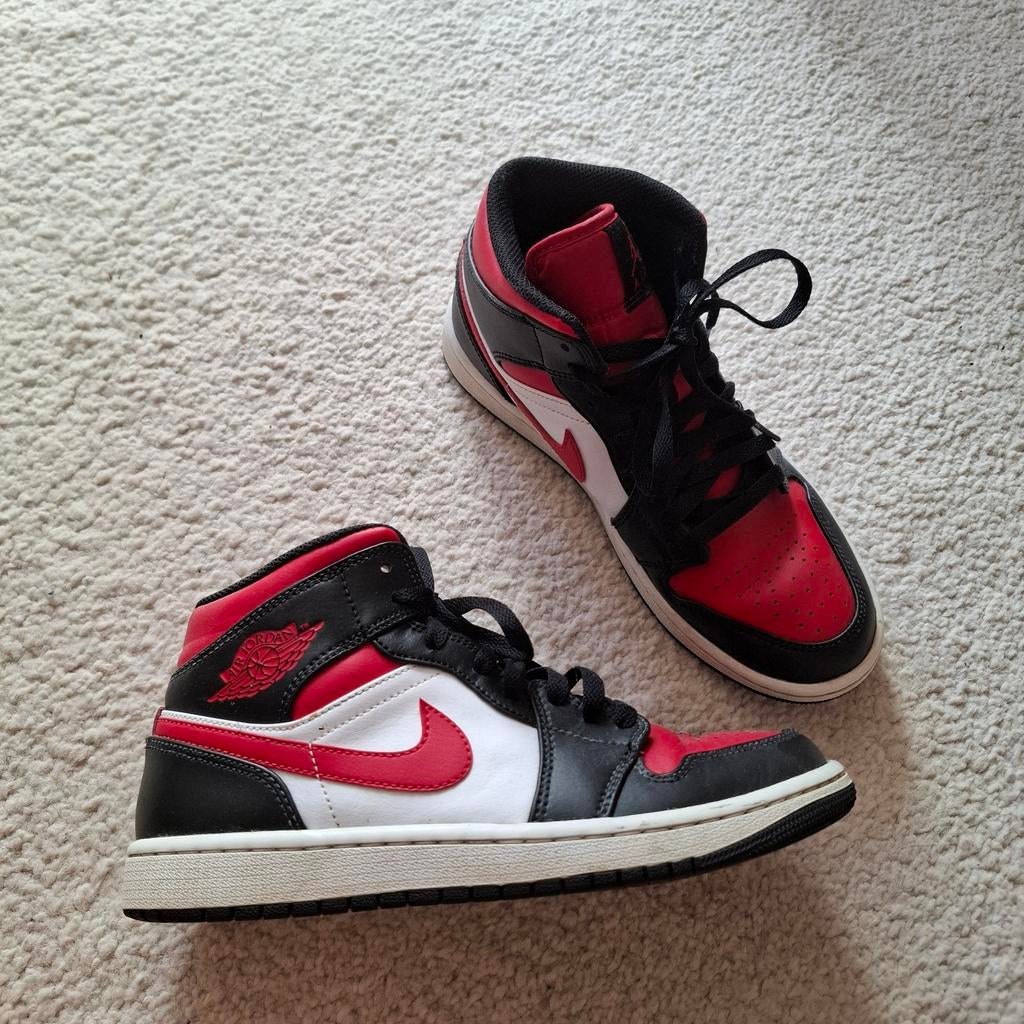 Nike Air Jordan 40 rouge, blanc, noir, Garçon ou Fille, Enlèvement ou Envoi, Comme neuf, Chaussures de sport