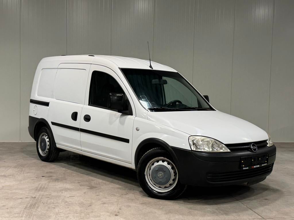 Opel combo /2011/diesel/138.000 km/carpass/, Autos, Opel, Achat, Entreprise, Diesel, Combo Tour