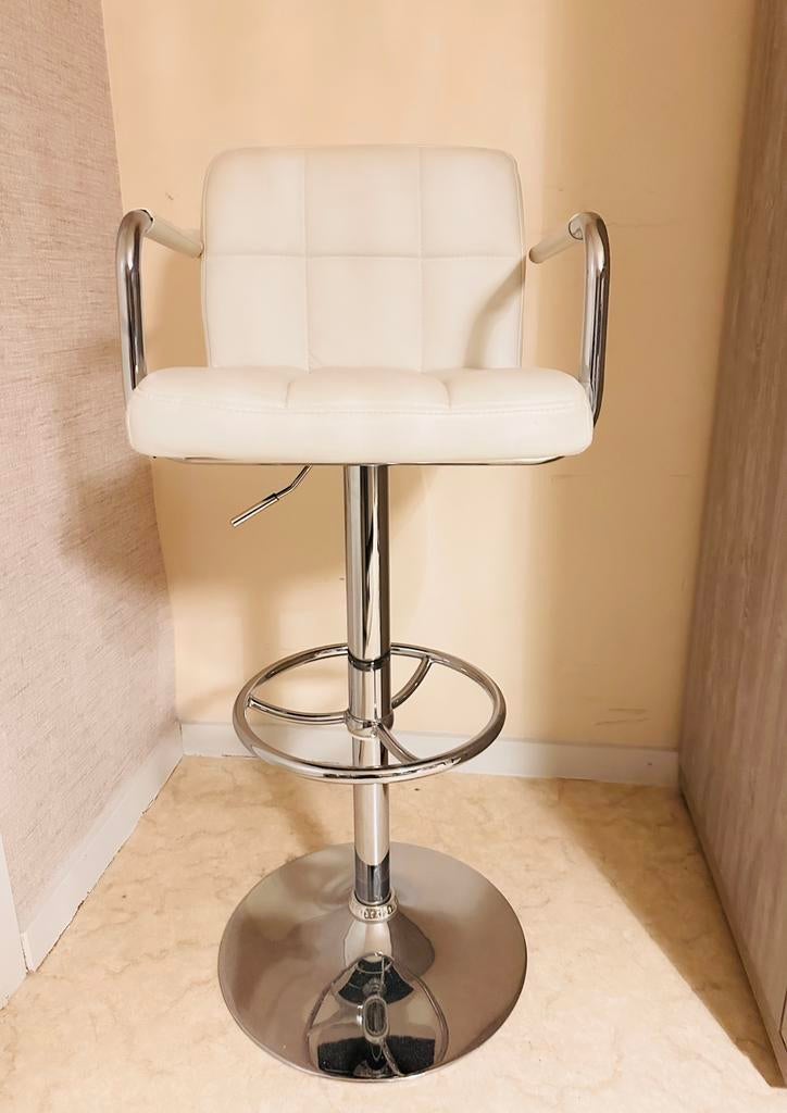 Trois tabourets de bar, Maison & Meubles, Tabourets de bar, Comme neuf, Enlèvement, Cuir, Réglable en hauteur