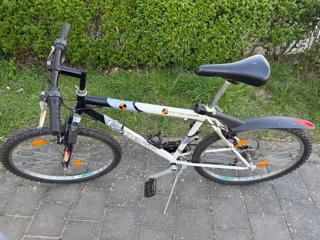 Superbe VTT vélo tout terrain mixte 27pouces 21vitesses neuf, Vélos & Vélomoteurs, Enlèvement