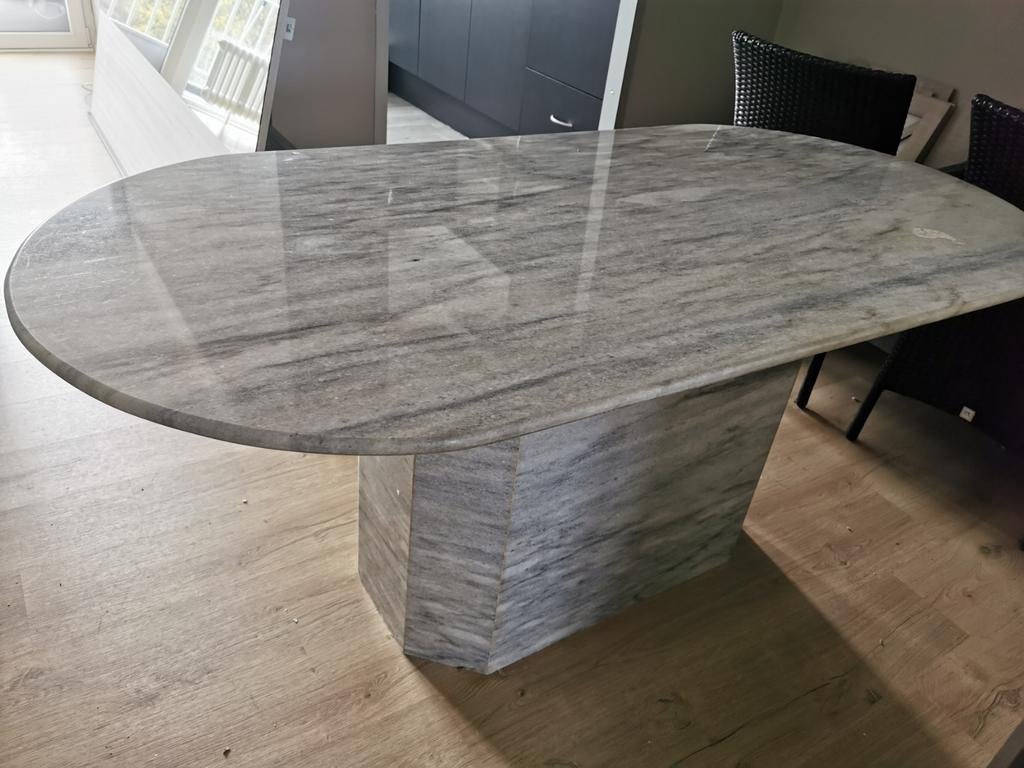 Prachtige marmeren eettafel in als nieuwe staat., Huis en Inrichting, Tafels | Eettafels, Ophalen, Zo goed als nieuw, Ovaal, Overige materialen