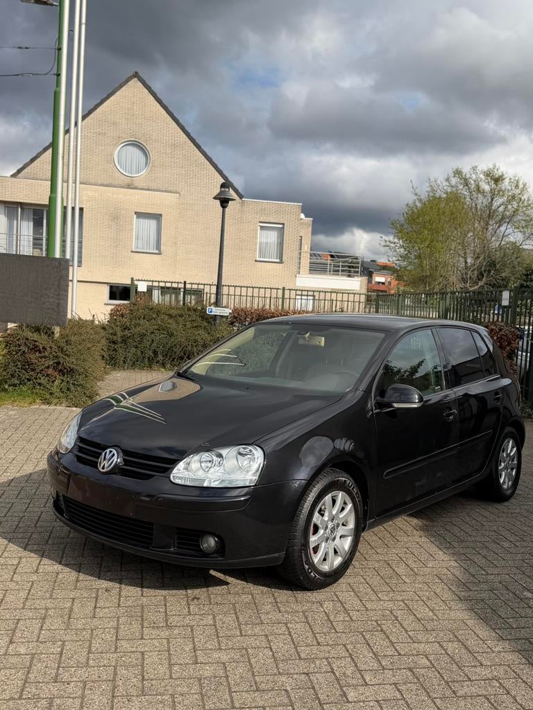 La machine à essence Golf 5 est prête à être enregistrée !, Autos, Achat, Automatique, Essence, Golf