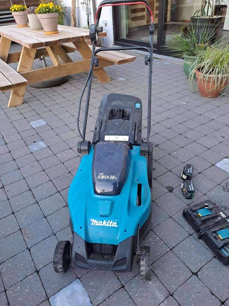 Grasmachine op baterrij., Tuin en Terras, Grasmaaiers, Ophalen