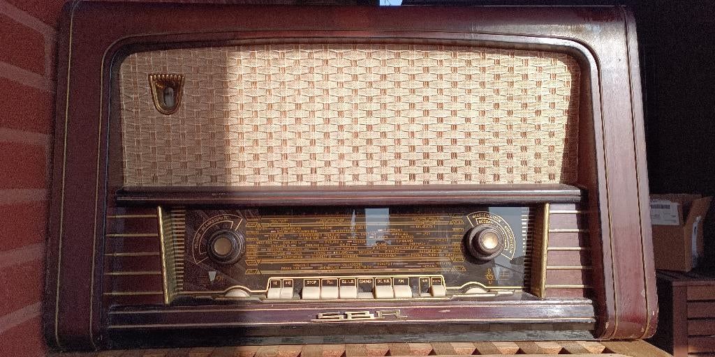 SBR radio, Antiek en Kunst, Ophalen