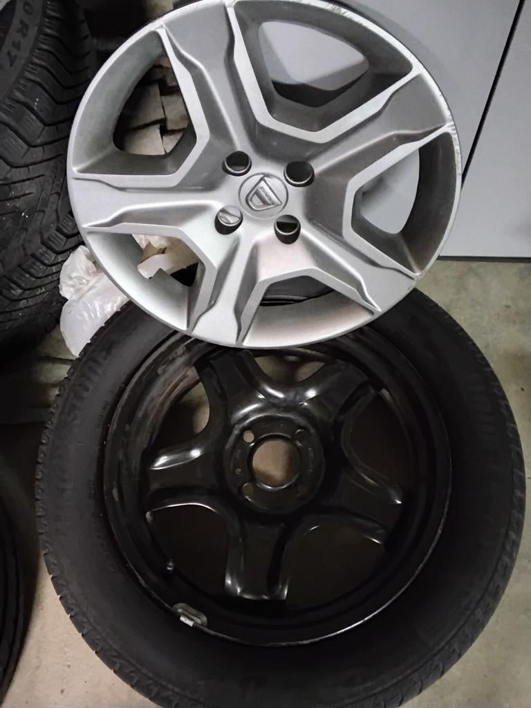 Roues complètes pour dacia sandero ou renault, Autos : Pièces & Accessoires, Pneus & Jantes, Pneu(s), Enlèvement