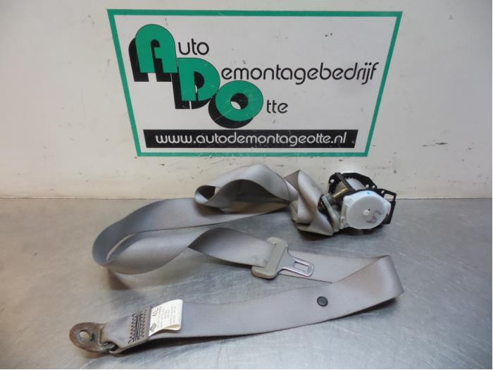 Veiligheidsgordel links-achter van een Nissan X-Trail (X-Tra, Gebruikt, -, -, Ophalen of Verzenden