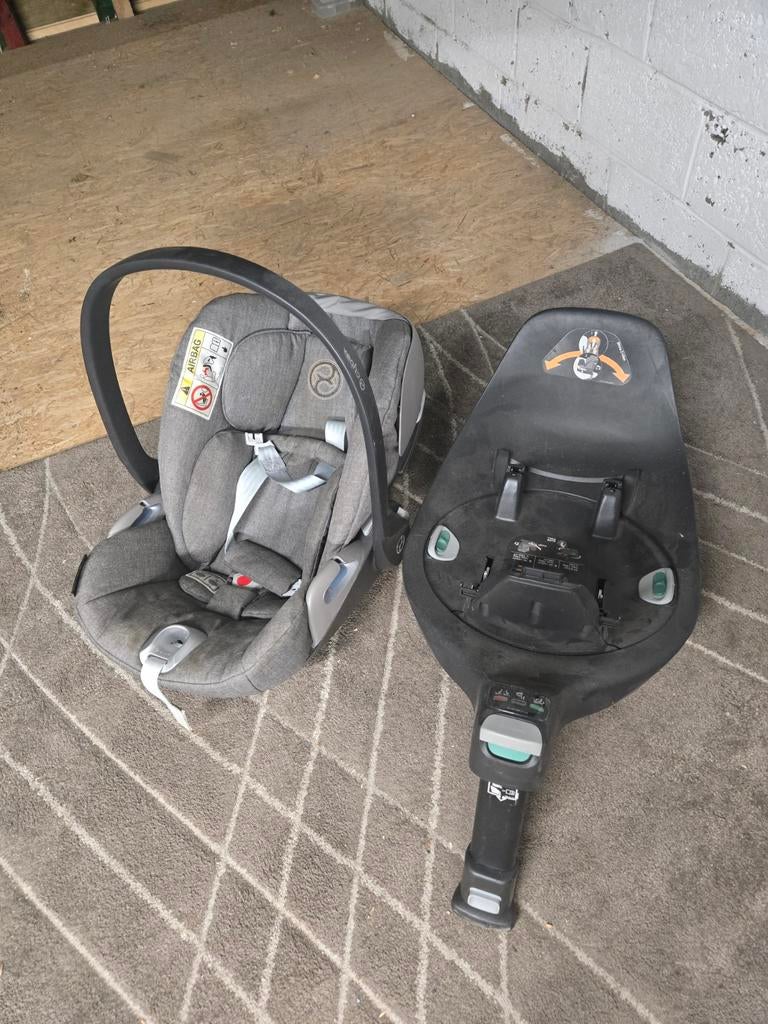 Ensemble Cybex : Siège Auto (Cosy) + Base Isofix, Enfants & Bébés, Sièges auto, Autres marques, Enlèvement ou Envoi, Comme neuf