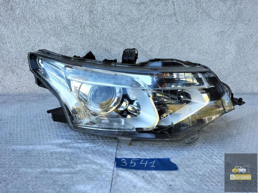 Phare droit Mitsubishi Outlander III, Info@mitsubishi-motors.com, Mitsubishi Motors Corporation, Utilisé, Mitsubishi