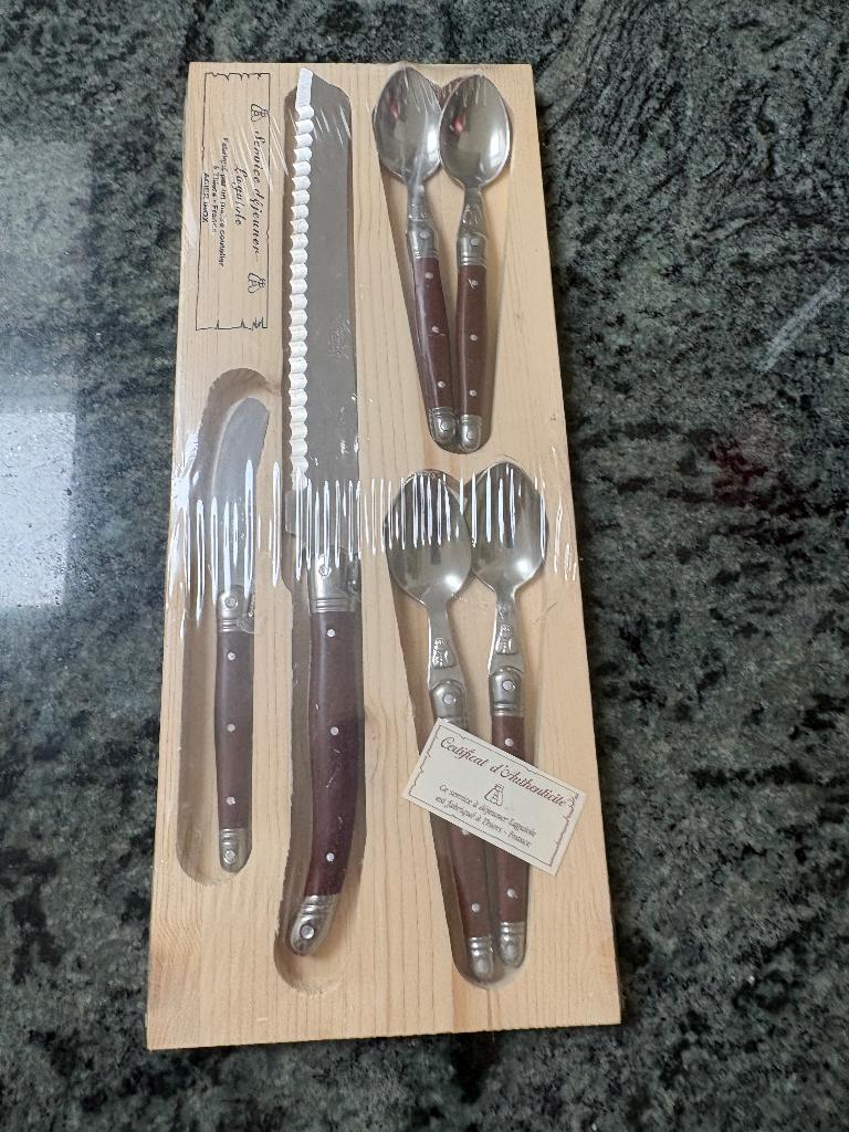 boîte de couverts Laguilole, Enlèvement ou Envoi, Neuf, Inox ou Chrome, Ensemble de couverts