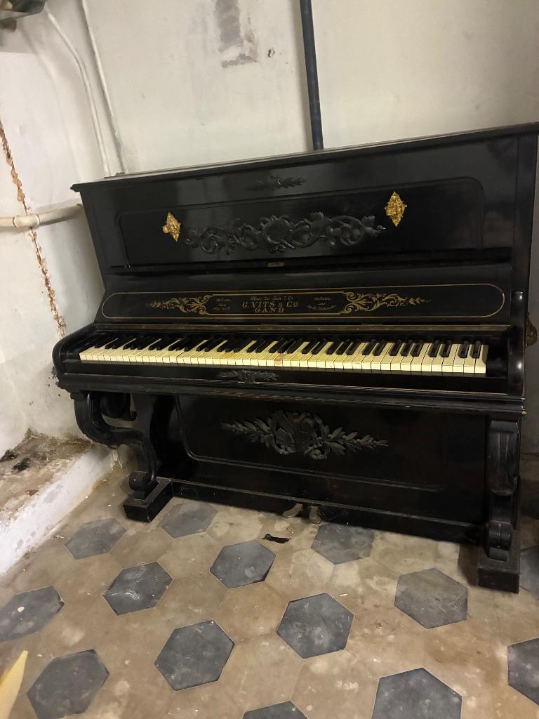 Piano, Muziek en Instrumenten, Piano's, Ophalen, Gebruikt, Zwart, Piano