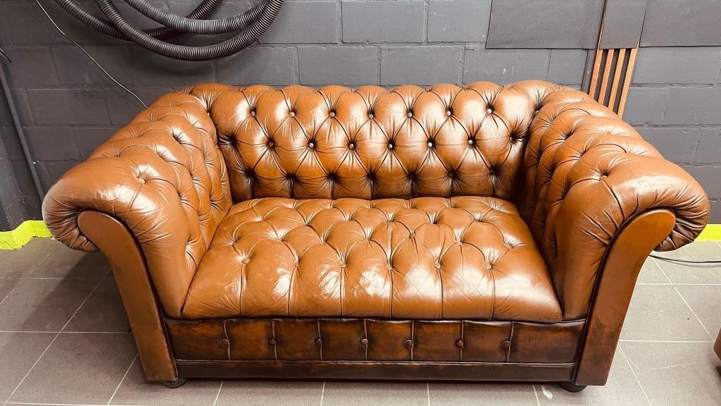 canapé chesterfield 2 places, Maison & Meubles, Enlèvement, Utilisé, Deux personnes, Cuir