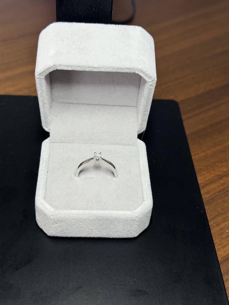Bague Solitaire Diamant Naturels 0,13 ct OR18K + Certificat, Bijoux, Sacs & Beauté, Neuf, Plus petit que 17, Or, Enlèvement