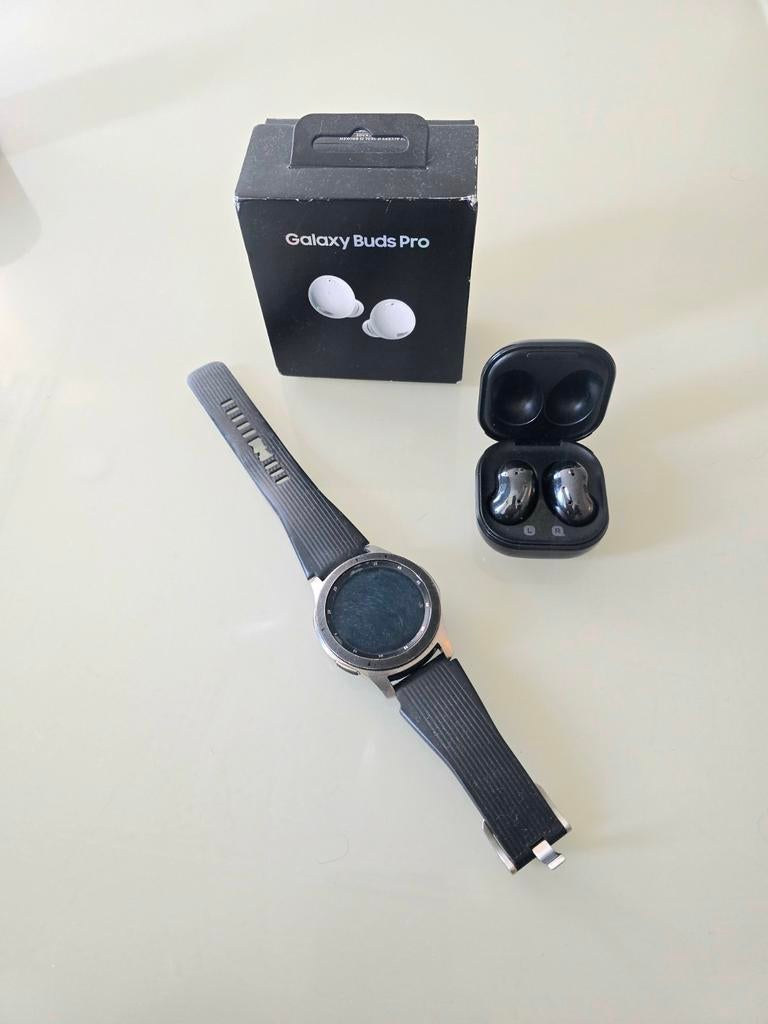 Montre Samsung Galaxy Buds Live + Galaxy — 120€ | Meilleure, Enlèvement ou Envoi