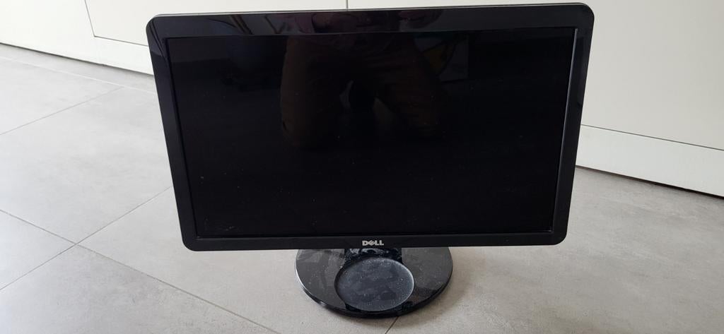 Groot DELL schem LCD 23 inch, Computers en Software, Monitoren, Ophalen, Gebruikt, DVI, Dell