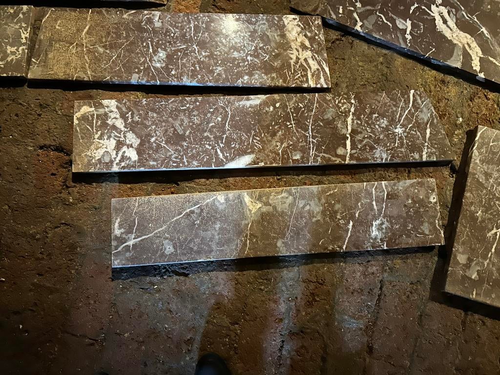Tablettes en marbre rose, Enlèvement, Utilisé, Marbre, Autres types