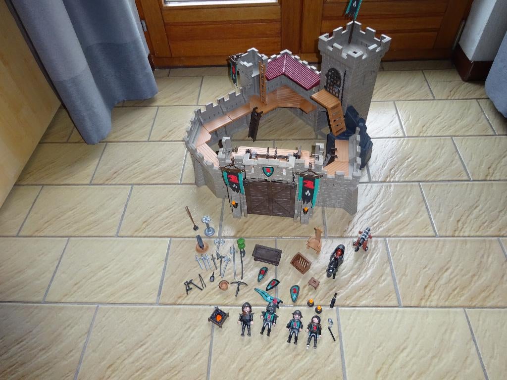 Playmobil kasteel, Kinderen en Baby's, Ophalen of Verzenden, Zo goed als nieuw, Complete set