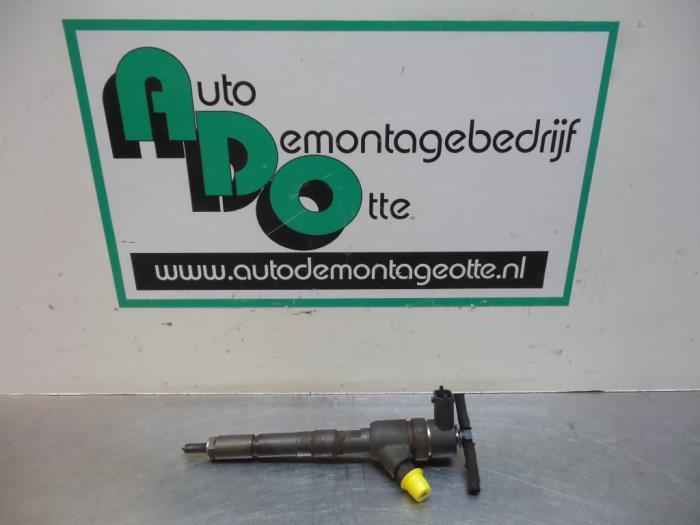 Verstuiver (diesel) van een Opel Combo (Combo 02-), Auto-onderdelen, Gebruikt, -, -, Opel