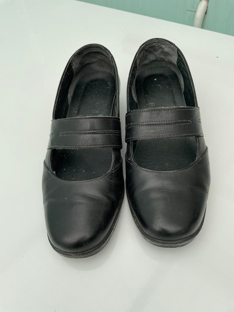Belles chaussures de confort noires pour femmes t 39, Enlèvement