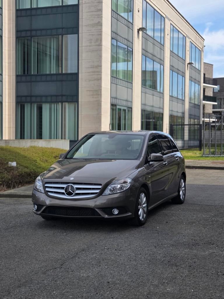 Mercedes B180 Benzine-automaat-40.000km, Autos, Cuir, Argent ou Gris, Achat, Beige
