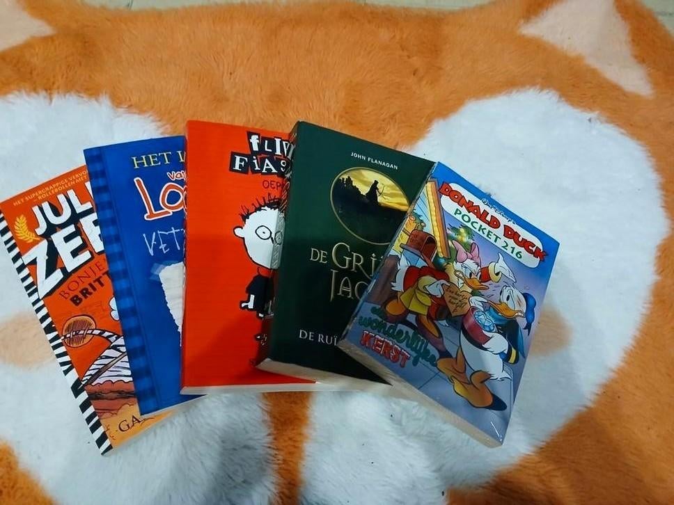 verschillende populaire boeken!, Ophalen of Verzenden, Zo goed als nieuw