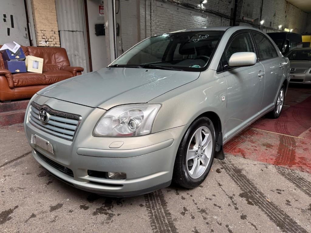 TOYOTA AVENSIS VVTI, Autos, Toyota, Argent ou Gris, Achat, Avensis, Boîte manuelle