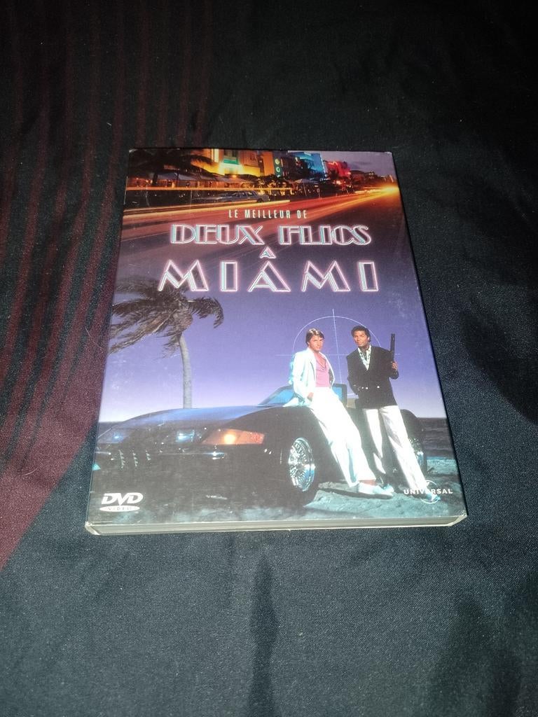 A vendre en coffret DVD Best of de la série Miami Vice, CD & DVD, Coffret, Comme neuf, À partir de 12 ans, Action et Aventure