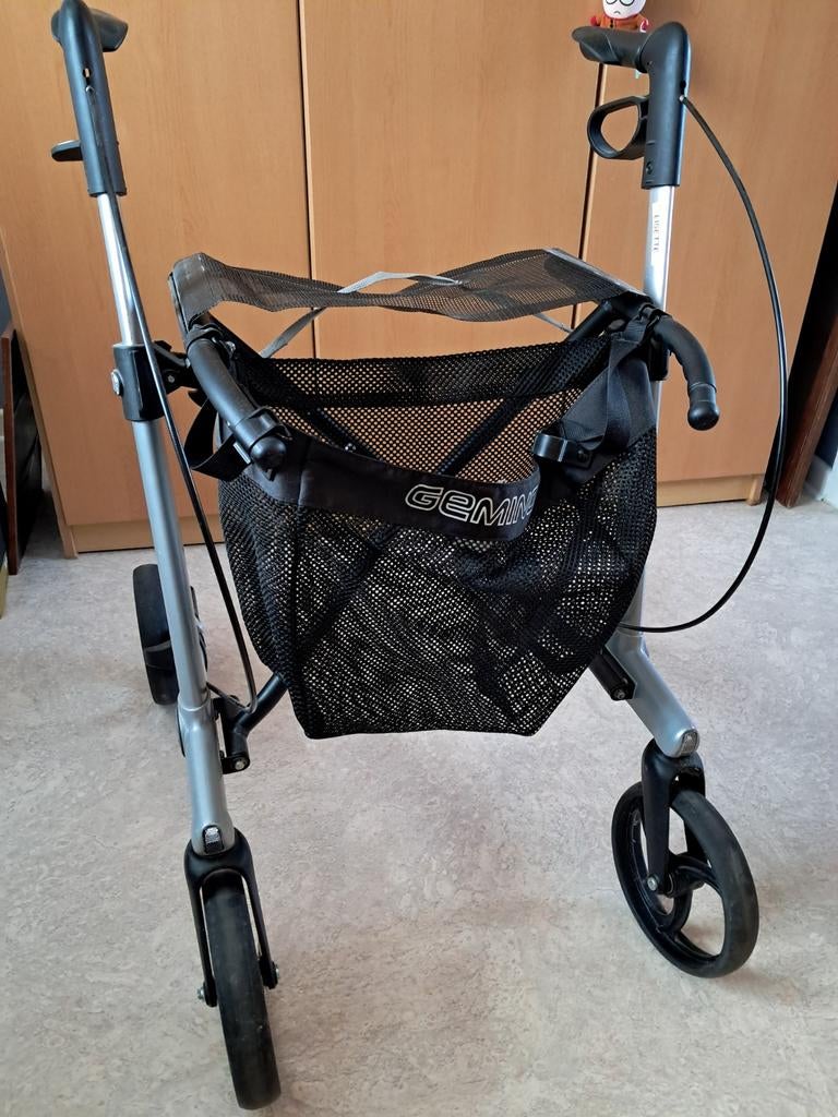 Rollator in zeer goede staat, Diversen, Rollators, Ophalen