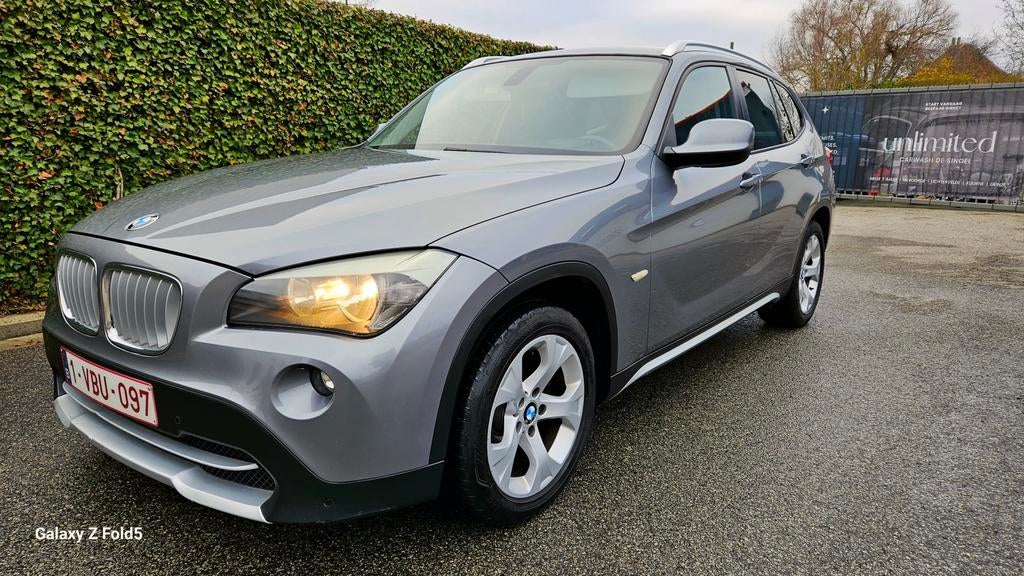 *** Bmw X1 e87 in zeer goede staat ***, Auto's, BMW, Euro 5, 1995 cc, Zwart, Leder