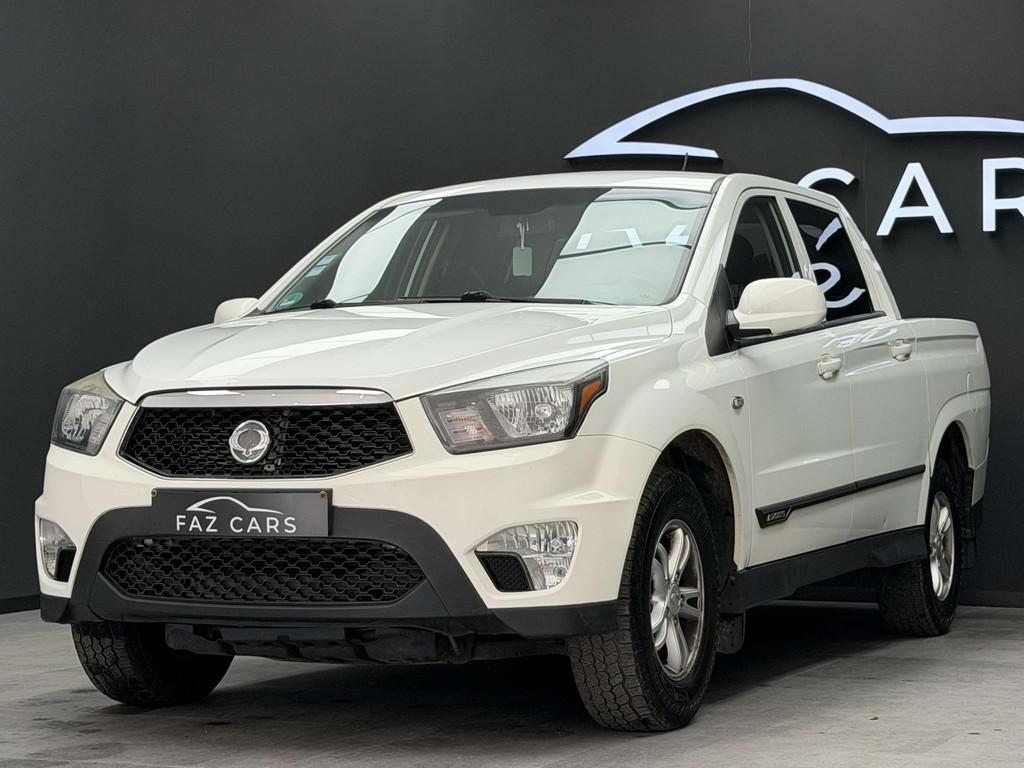 SsangYong Actyon 2.0 Turbo Xdi 4WD * CLIM + CAMERA + GARANTI, Auto's, SsangYong, Zwart, 4 cilinders, https://public.car-pass.be/vhr/5bc562da-411c-4c1b-8355-831067da1806