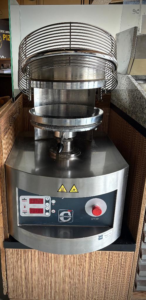 Professionele pizza deegpers van Cuppone – model PZF/30DS, Enlèvement, Utilisé, Autres types