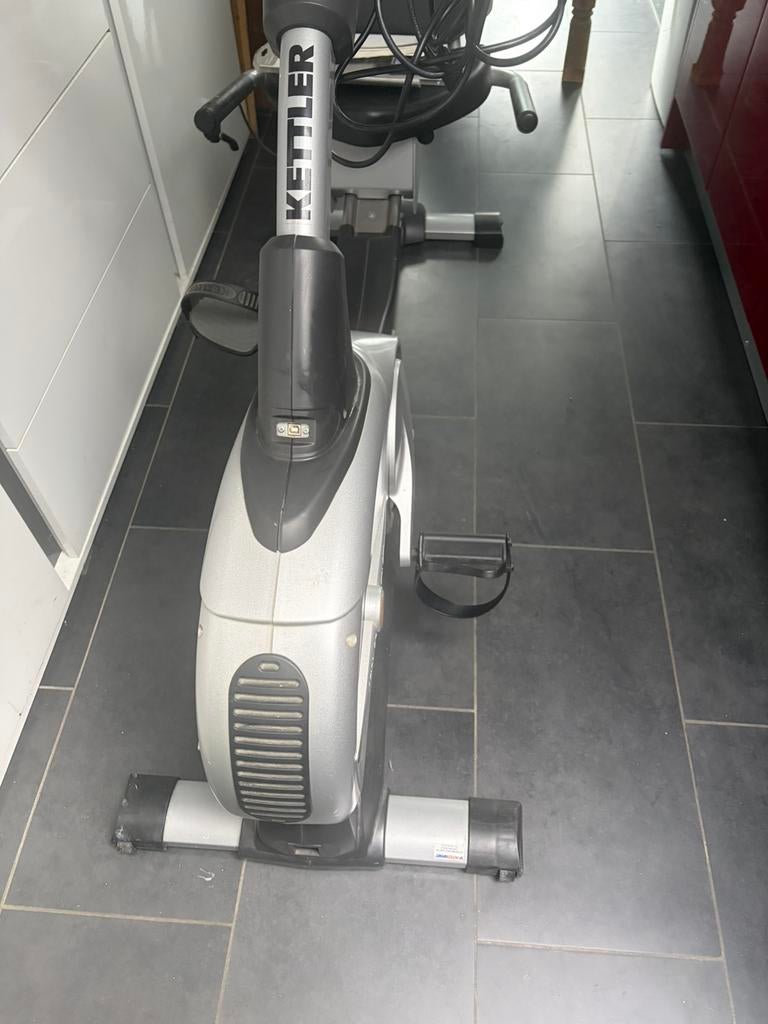 Velo kettler ergometre R7 allongé, Enlèvement, Utilisé, Couché, Jambes