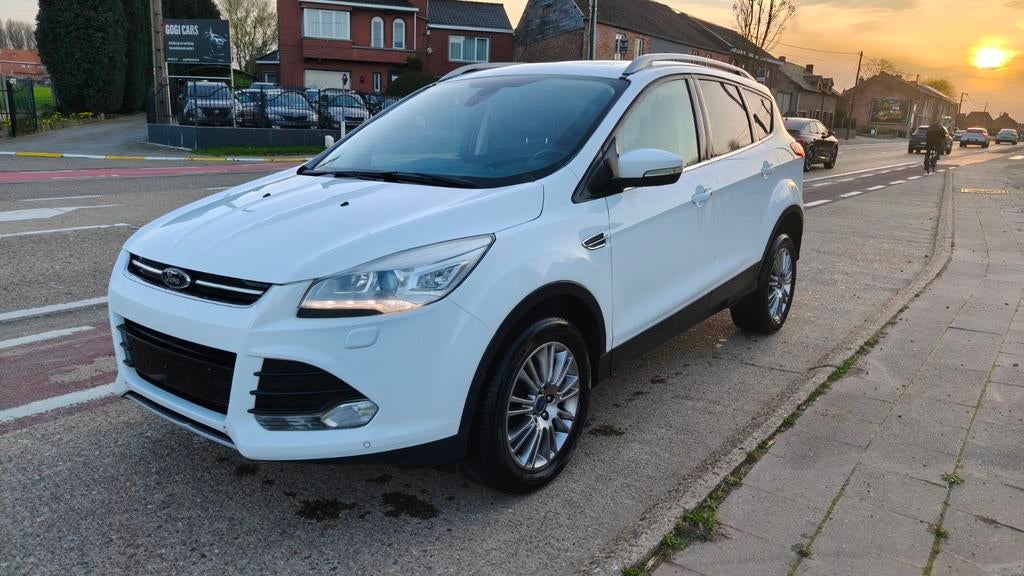 Ford Kuga 2.0 TDCi 4WD Titanium (Automaat)
EXPORT PRIJS, Auto's, Ford, Automaat, Euro 5, 4 cilinders, Wit