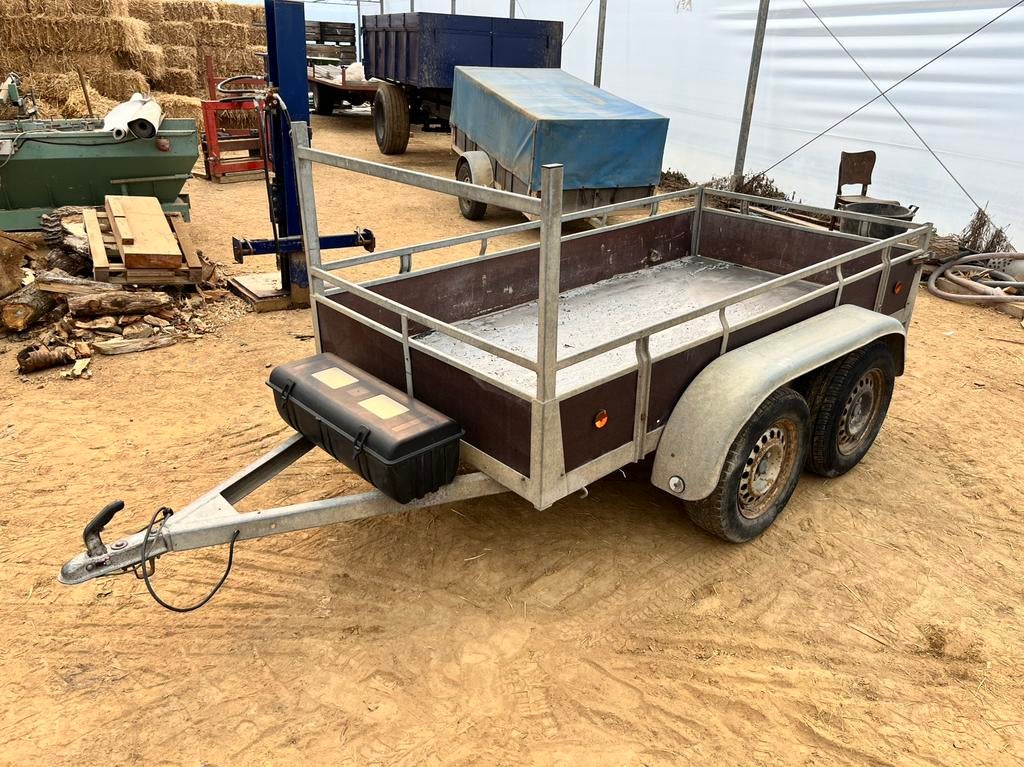 Dubbelas aanhangwagen, Ophalen, Gebruikt