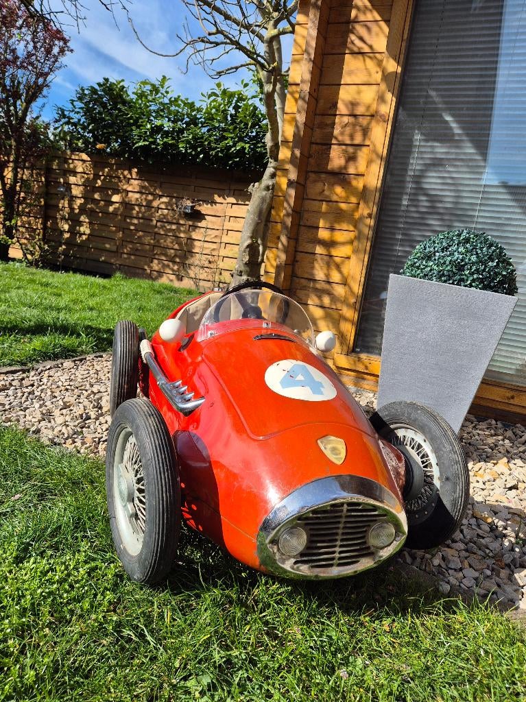 Voiture à pédales ancienne Giordani indianapolis, Antiek en Kunst, Antiek | Speelgoed, Ophalen