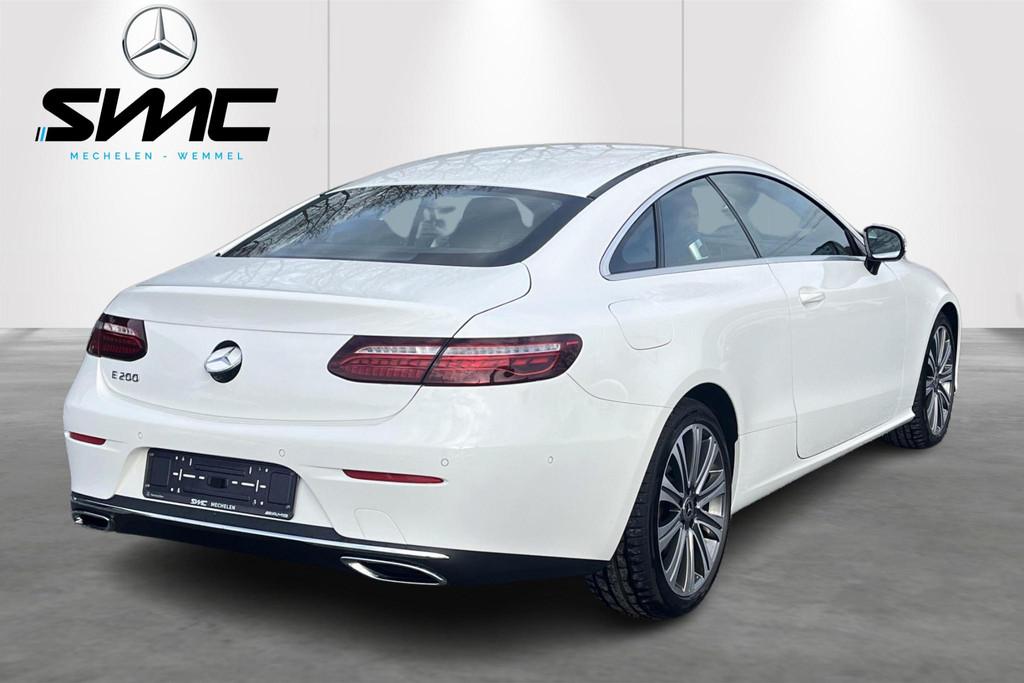 Mercedes-Benz E-Klasse Coupé E 200, Auto's, Automaat, Zwart, 4 cilinders, Wit