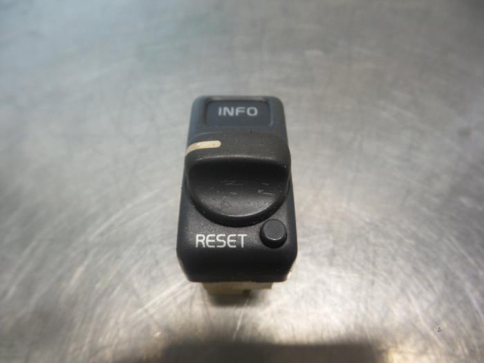 Commutateur ordinateur de bord d'un Volvo V70, -, 3 mois de garantie, -, -