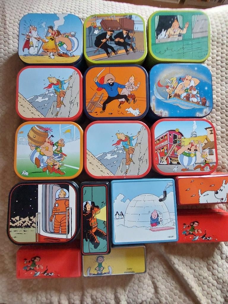 Boite biscuit TINTIN / ASTERIX / GASTON LAGAFFE, Enlèvement ou Envoi, Tintin, Utilisé, Statue ou Figurine