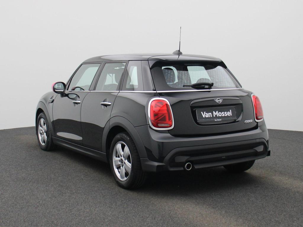 Mini Mini 5 door Cooper (100 kW) NAVI | LED | PDC, Stof, Gebruikt, Zwart, 136 pk