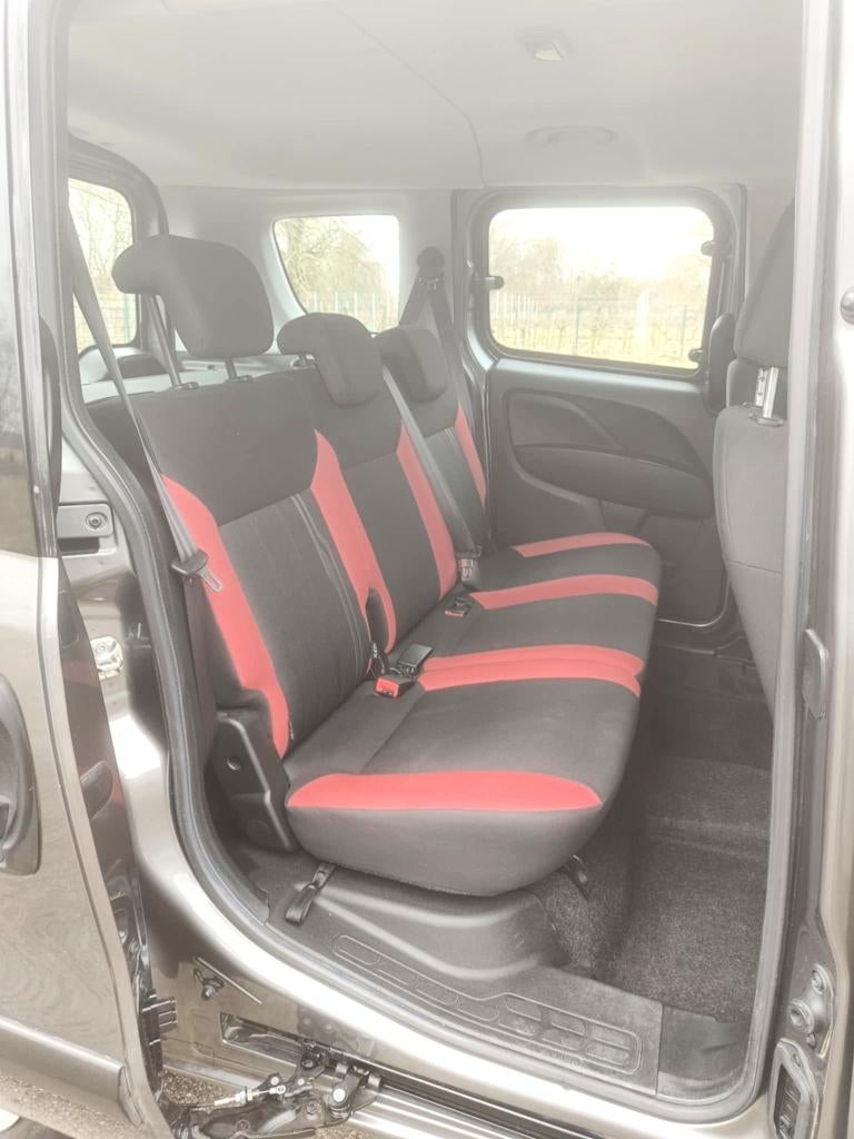 Fiat Doblo 1.4i 88kw 5pl / Airco, Autos, Fiat, Argent ou Gris, Achat, Entreprise, Boîte manuelle