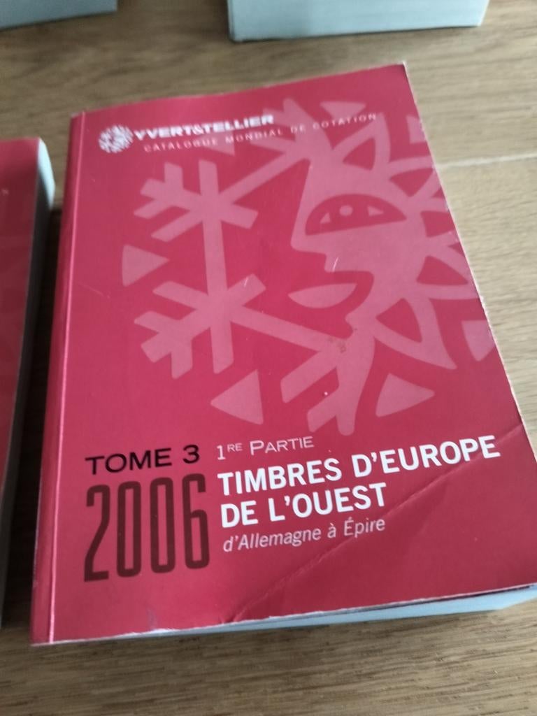 Catalogue de timbres rouges d'Europe de l'Ouest d'Yvert Tell, Enlèvement ou Envoi, Catalogue