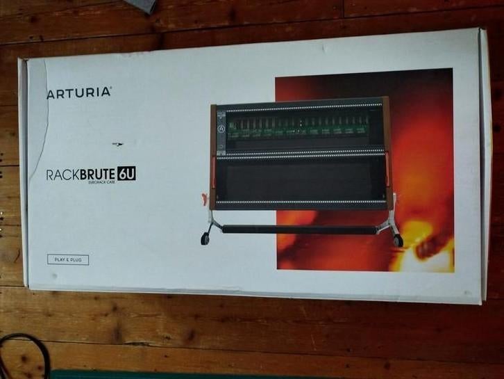 Arturia Rackbrute 6U, Ophalen