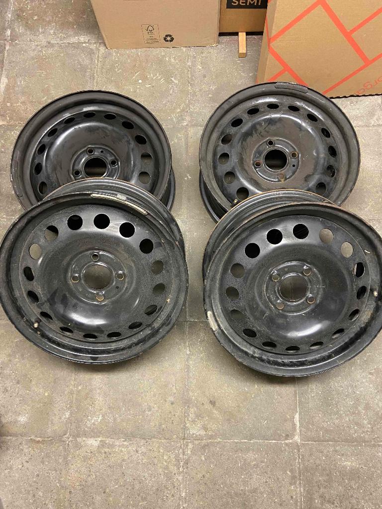 Jantes 15" en tôle, Auto-onderdelen, Banden en Velgen, Velg(en), All Season, 15 inch, Personenwagen, Gebruikt, Ophalen