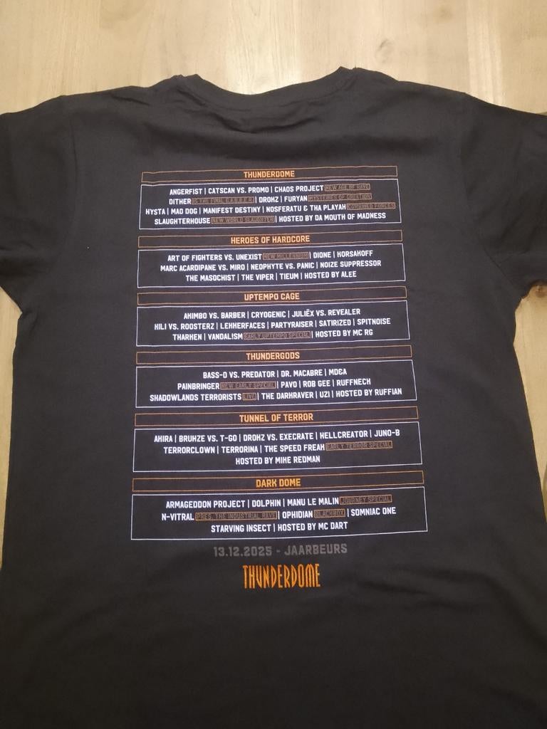 Thunderdome 2025 line-up, Ophalen of Verzenden, Maat 48/50 (M)