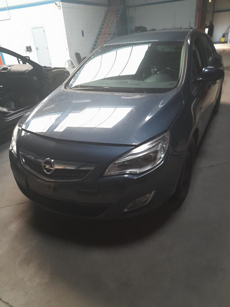 OPEL ASTRA J 1.7 Cdti 155.000 km euro 5 onderdelen, Ophalen, Gebruikt, Deur, Opel