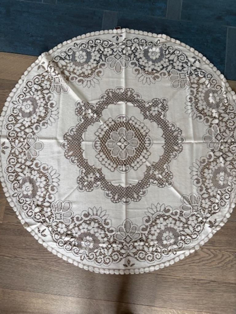 nappe ronde, Maison & Meubles, Nappes, Enlèvement ou Envoi, Comme neuf, Autour de, Intérieur