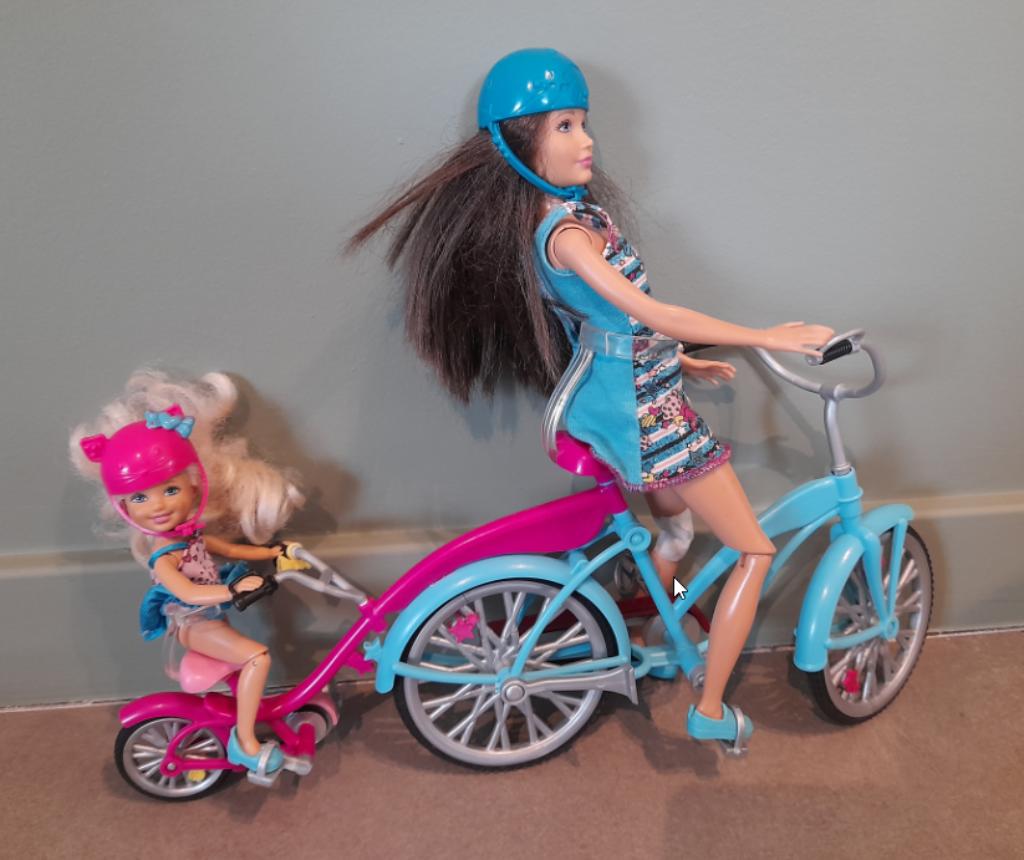 Zeer groot Barbie pakket - bekijk de verschillende foto's, Enfants & Bébés, Jouets | Poupées, Barbie, Enlèvement