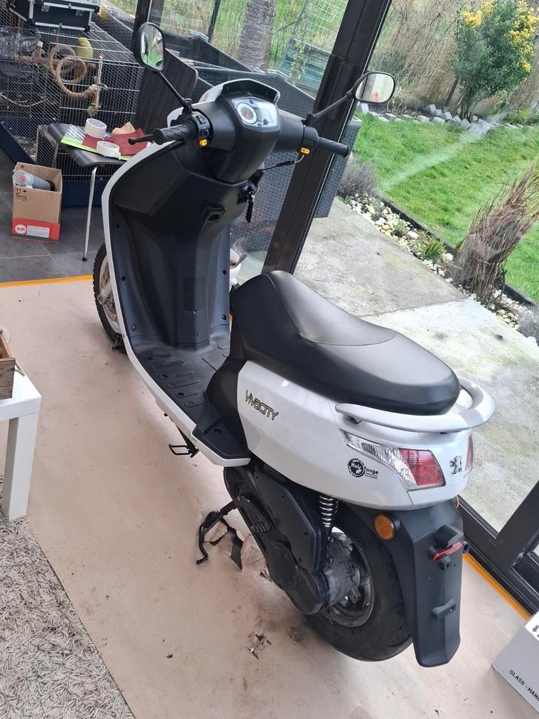 Brommer B classe Peugeot Vivacity Jet-in, Fietsen en Brommers, Ophalen, 49 cc, Benzine, Vivacity