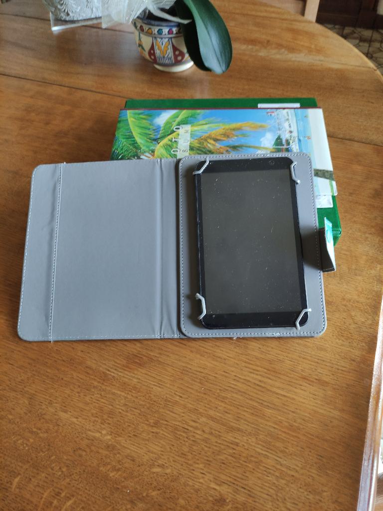 tablette utilisée 1x, Informatique & Logiciels, Enlèvement, Neuf